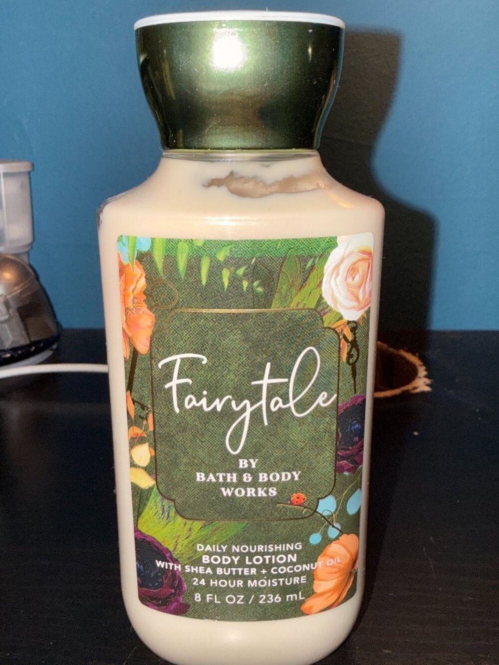 Fairytale lotion - Bath and body works (8 fl oz)